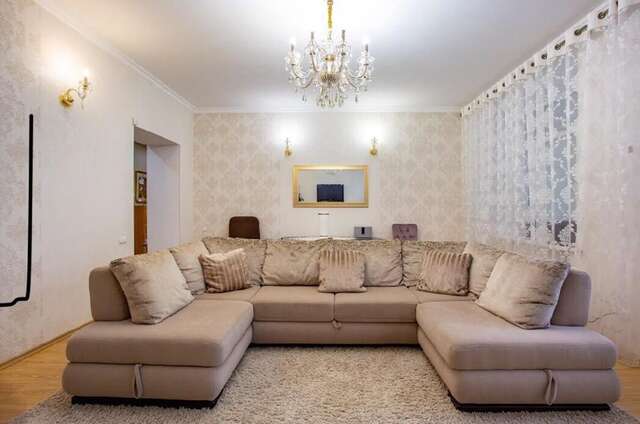 Апартаменты 2 bedroom apartment town center Николаев-3
